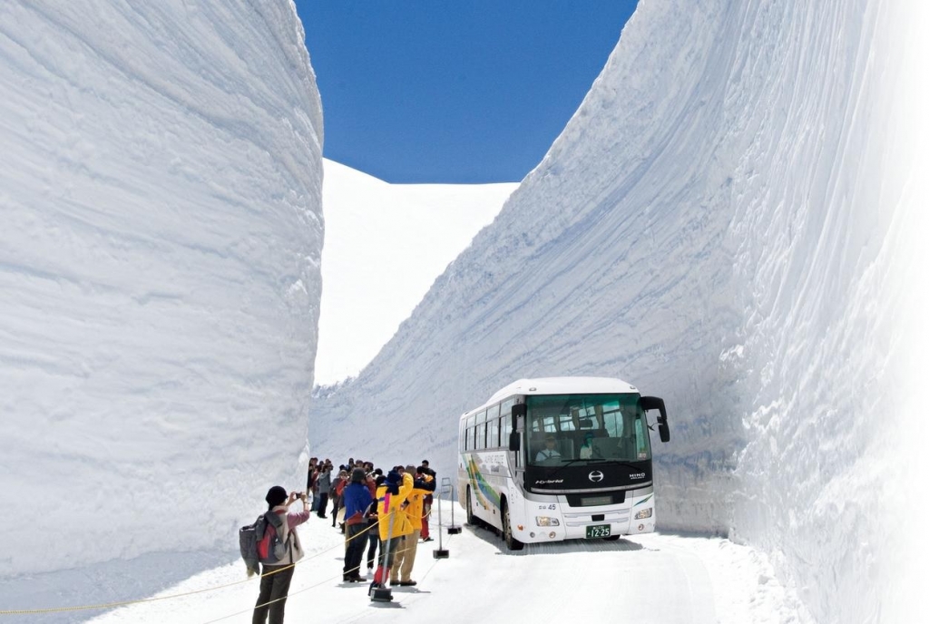 Tateyama Kurobe Alpine route open